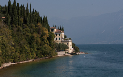 Romantic hotel on Lake Garda