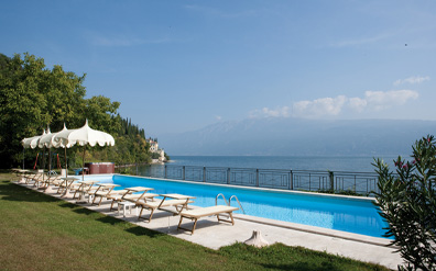 Romantic hotel on Lake Garda